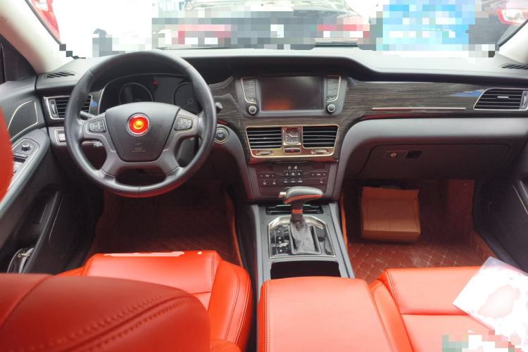 Used Hongqi H7 2017 1.8T Tech Model Center Console
