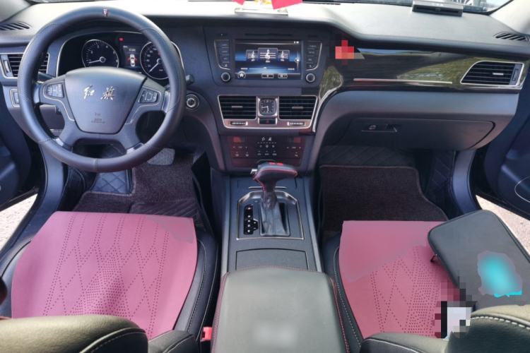 Used Hongqi H7 2017 1.8T Tech Model Center Console