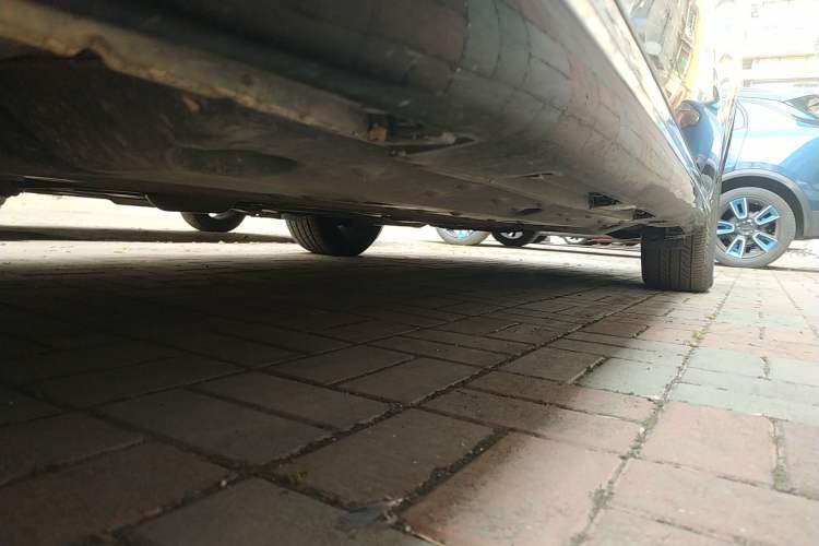 Used Hongqi H7 2017 1.8T Luxury Model Chassis Front Left