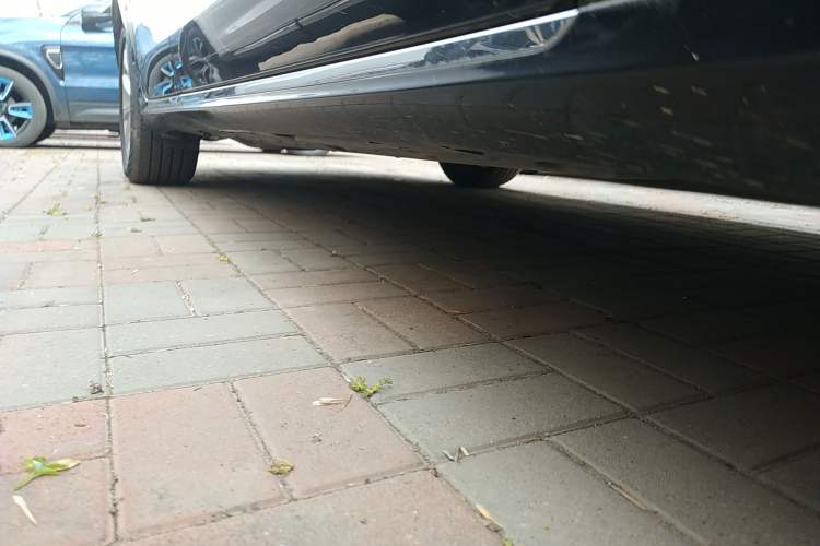 Used Hongqi H7 2017 1.8T Luxury Model Chassis Front Right