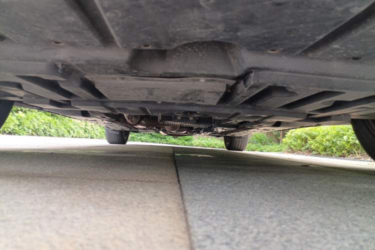 Used Hongqi H7  Chassis Front