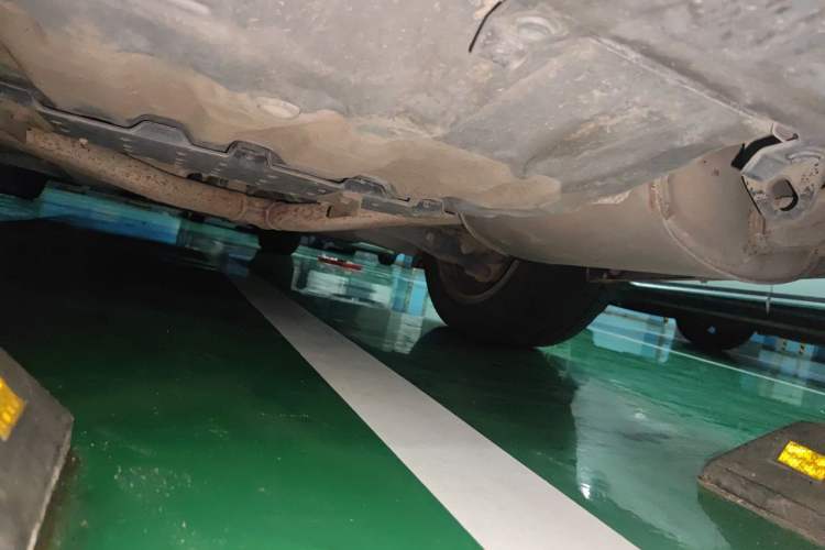 Used Hongqi H7  Chassis Rear