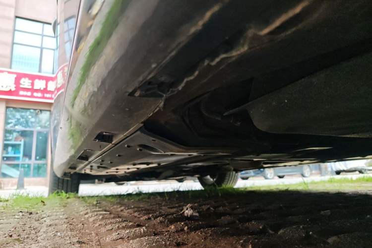 Used Hongqi H7 2017 1.8T Luxury Model Chassis Rear Left