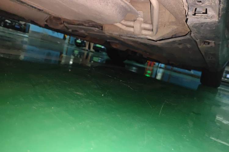 Used Hongqi H7  Chassis Rear Right