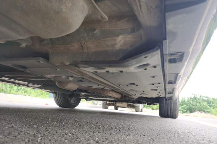 Used Hongqi H7 2017 1.8T Tech Model Chassis Rear Right