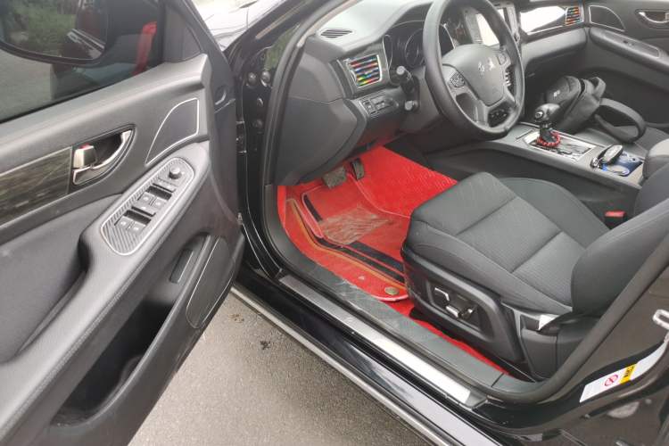Used Hongqi H7 2017 1.8T Tech Model Driver Seat