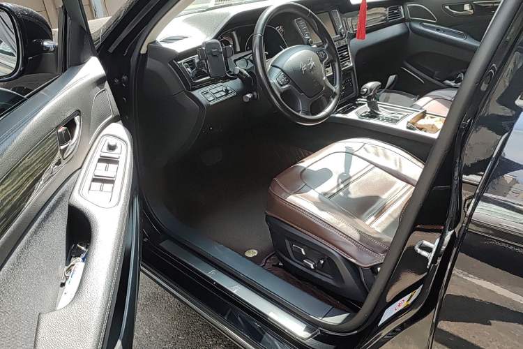 Used Hongqi H7 2017 1.8T Tech Model Driver Seat