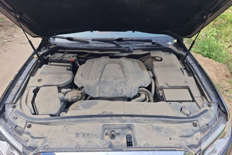 Used Hongqi H7 2017 1.8T Tech Model Engine Bay