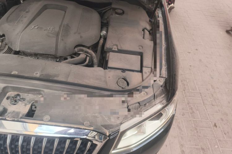 Used Hongqi H7 2017 1.8T Tech Model Engine Bay Left