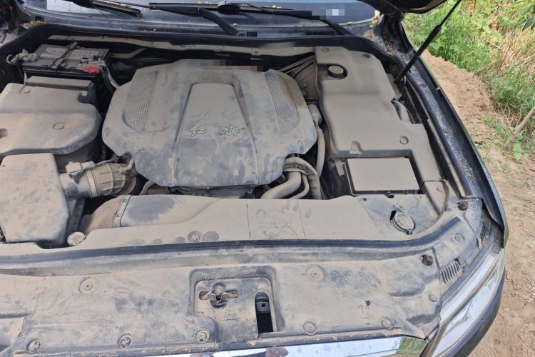 Used Hongqi H7 2017 1.8T Tech Model Engine Bay Left