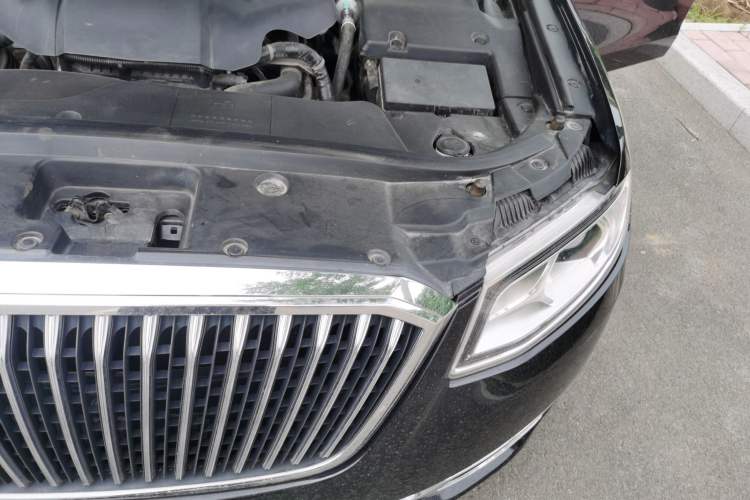 Used Hongqi H7 2017 1.8T Tech Model Engine Bay Left