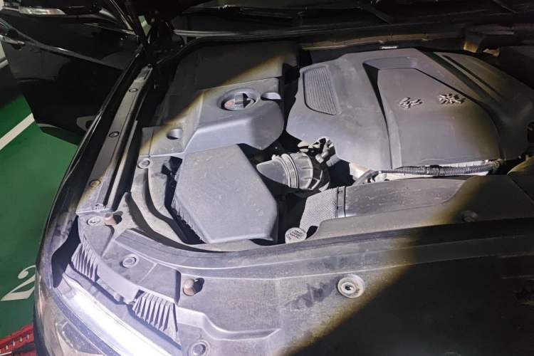 Used Hongqi H7  Engine Bay Right