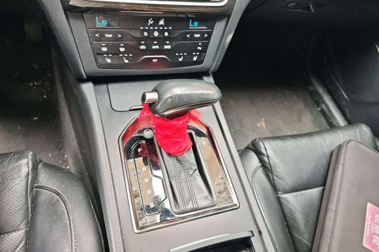 Used Hongqi H7 2017 1.8T Luxury Model Gear Lever