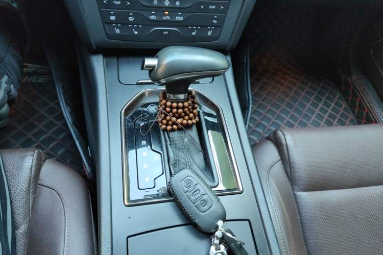 Used Hongqi H7 2017 2.0T Luxury Model Gear Lever