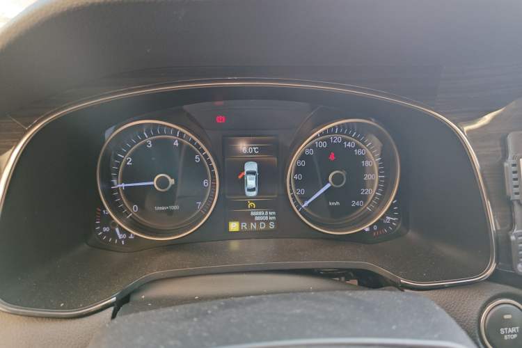 Used Hongqi H7 2017 2.0T Luxury Model Instrument Cluster