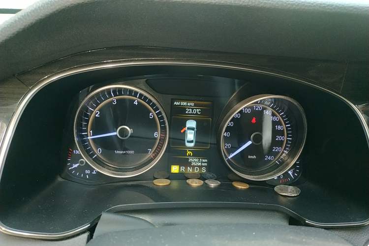 Used Hongqi H7 2017 1.8T Luxury Model Instrument Cluster