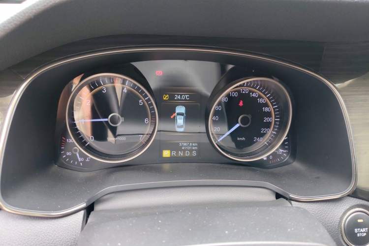 Used Hongqi H7 2017 2.0T Luxury Model Instrument Cluster