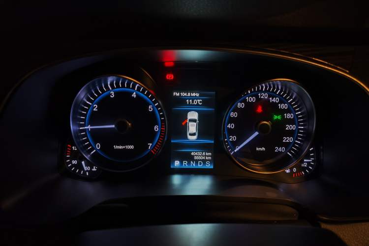 Used Hongqi H7 2017 1.8T Tech Model Instrument Cluster