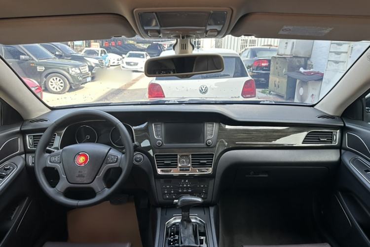 Used Hongqi H7 2017 2.0T Luxury Model Interior 1