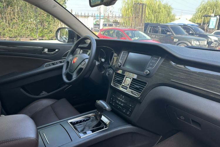 Used Hongqi H7 2017 2.0T Luxury Model Interior 10