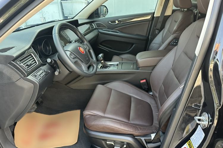 Used Hongqi H7 2017 2.0T Luxury Model Interior 6