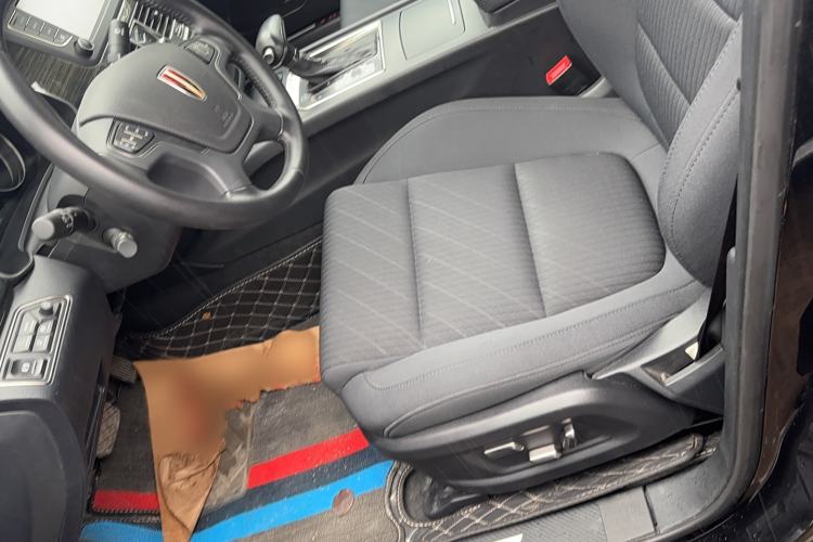 Used Hongqi H7 2017 1.8T Tech Model Left Front Seat
