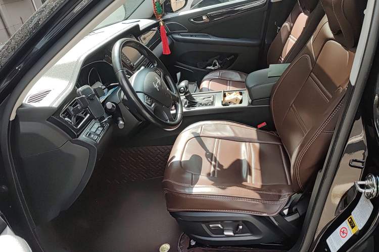 Used Hongqi H7 2017 1.8T Tech Model Left Front Seat