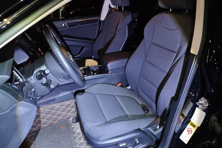 Used Hongqi H7 2017 1.8T Tech Model Left Front Seat