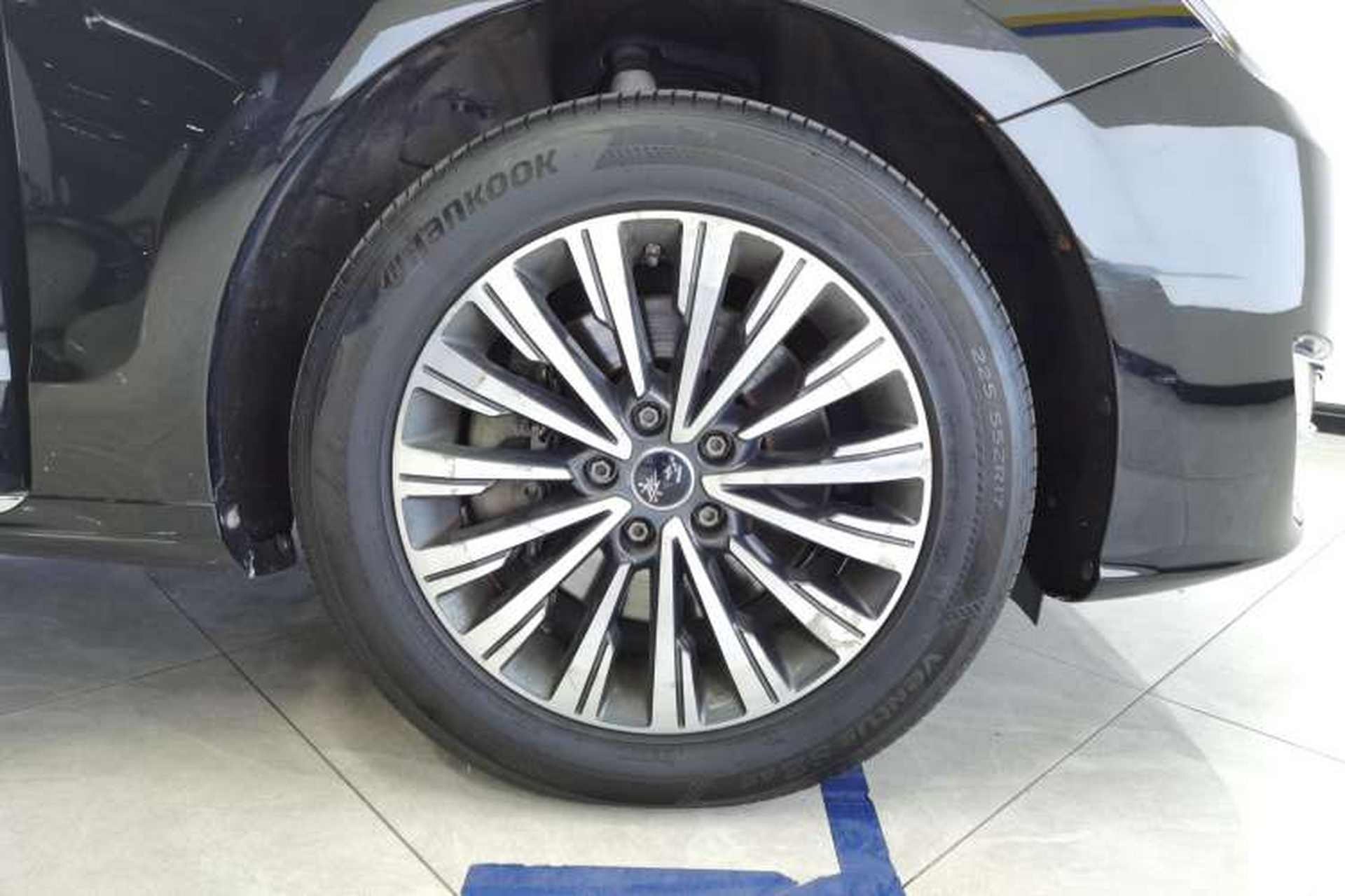 Used Hongqi H7 2017 1.8T Tech Model Left Rear Wheel Hub