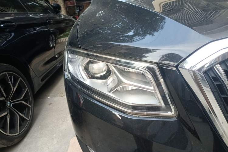 Used Hongqi H7 2017 2.0T Luxury Model Right Front Headlight