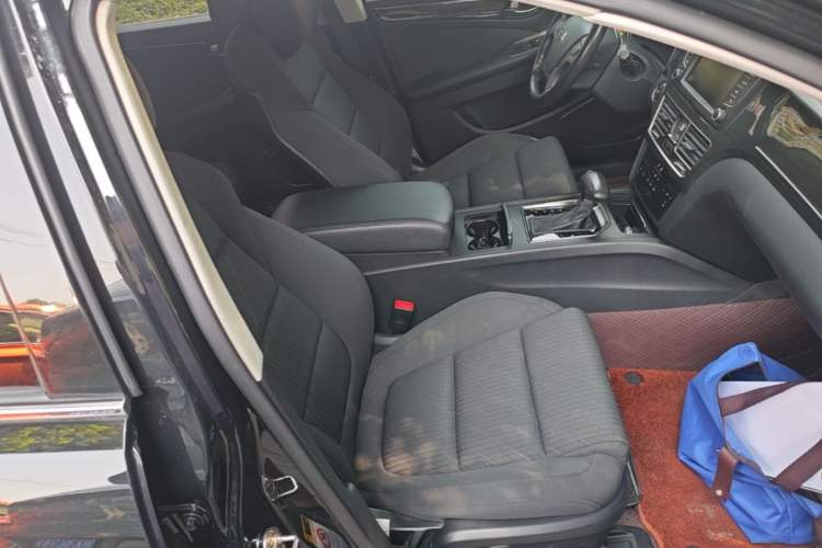 Used Hongqi H7 2017 1.8T Tech Model Right Front Seat