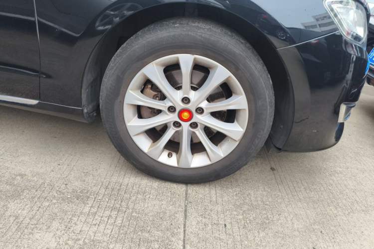 Used Hongqi H7 2017 1.8T Tech Model Right Front Wheel Hub
