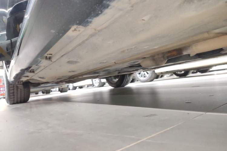 Used Hongqi H7 2017 1.8T Luxury Model Right Side Sill