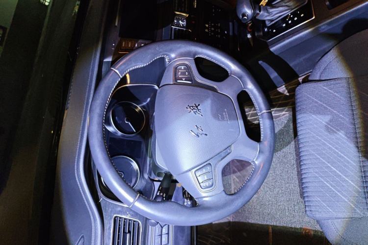 Used Hongqi H7 2017 1.8T Tech Model Steering Wheel