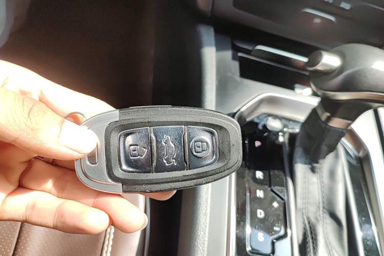 Used Hongqi H7 2017 1.8T Tech Model Vehicle Key