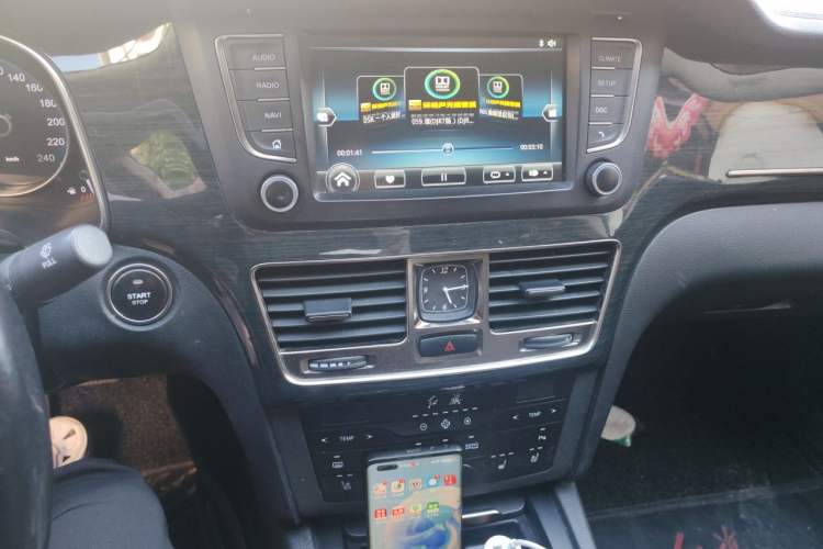Used Hongqi H7  Audio And AC Panel