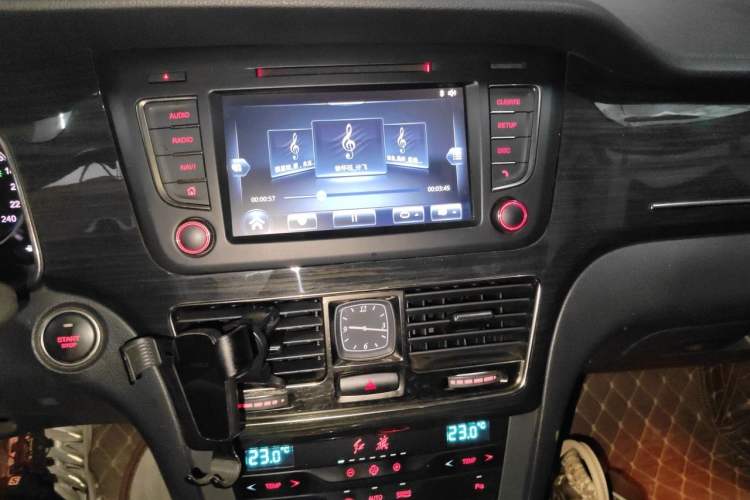 Used Hongqi H7 2018 1.8T Comfort Edition Audio And AC Panel