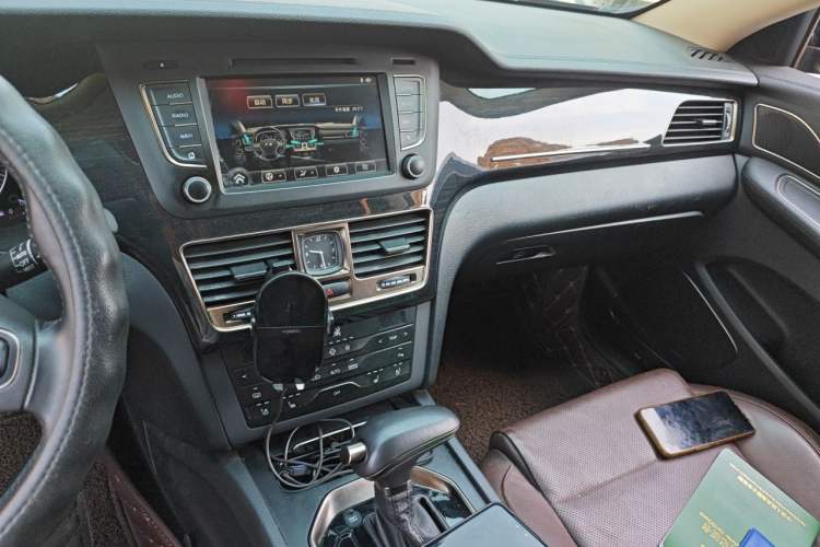 Used Hongqi H7  Audio And AC Panel