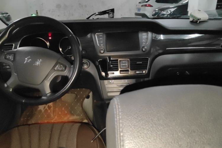 Used Hongqi H7 2018 1.8T Comfort Edition Center Console