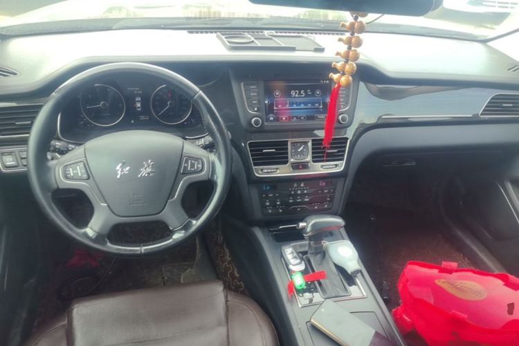 Used Hongqi H7 2018 1.8T Comfort Edition Center Console