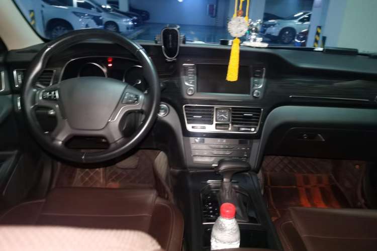 Used Hongqi H7 2018 3.0L Prestige Edition Center Console