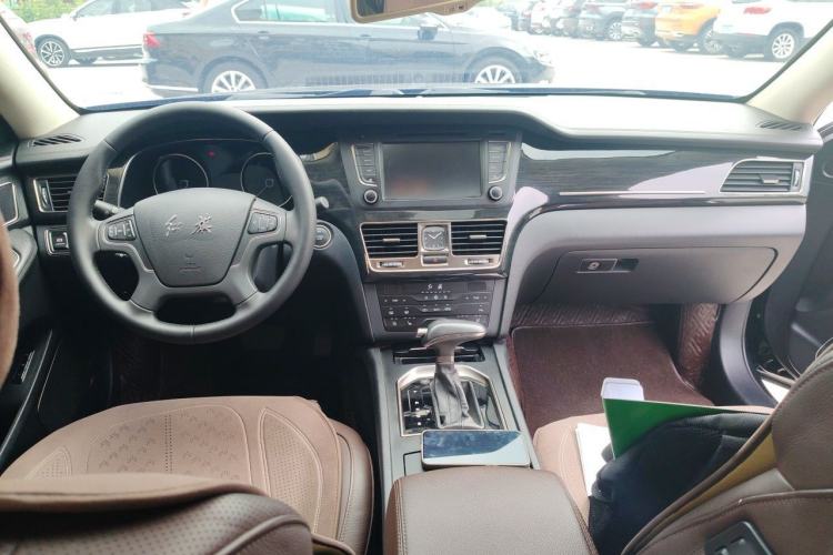 Used Hongqi H7  Center Console
