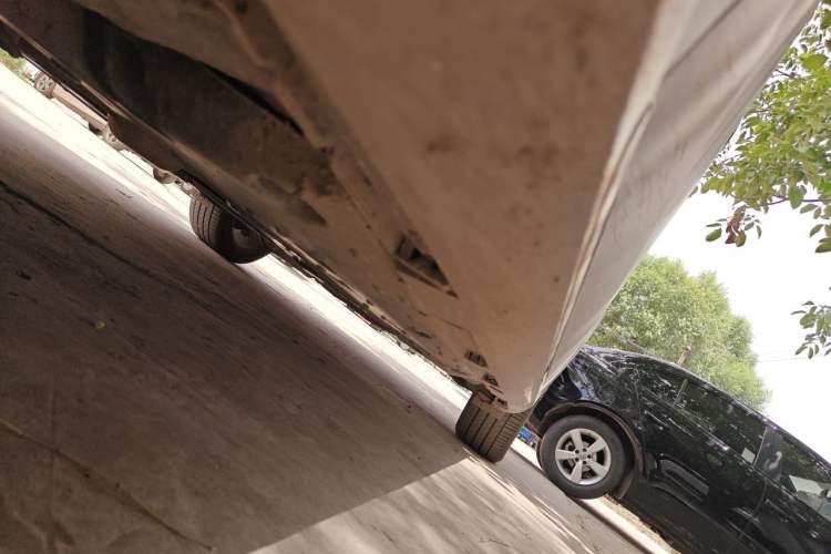 Used Hongqi H7 2018 2.0T Flagship Edition Chassis Front Left