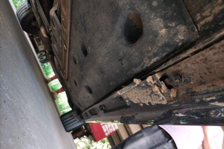 Used Hongqi H7 2018 2.0T Flagship Edition Chassis Front Left