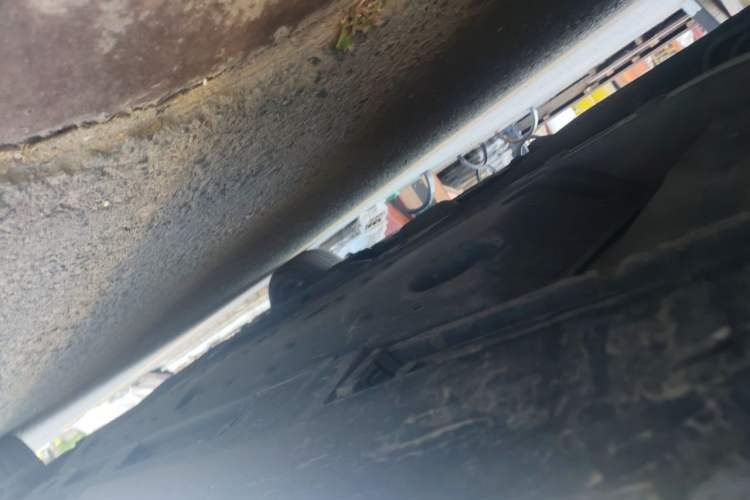 Used Hongqi H7  Chassis Front Left