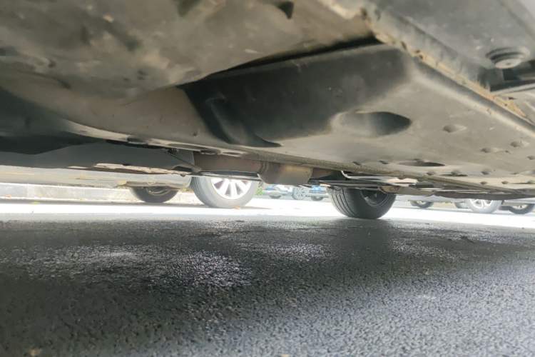 Used Hongqi H7  Chassis Front Left
