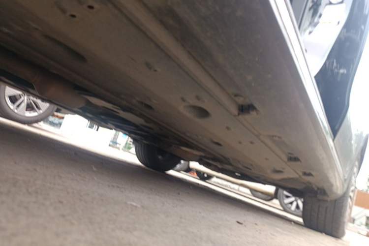 Used Hongqi H7 2018 2.0T Elite Edition Chassis Front Left