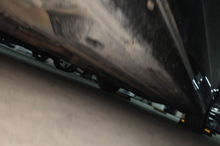 Used Hongqi H7  Chassis Front Left