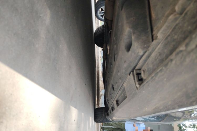 Used Hongqi H7 2018 2.0T Elite Edition Chassis Front Left