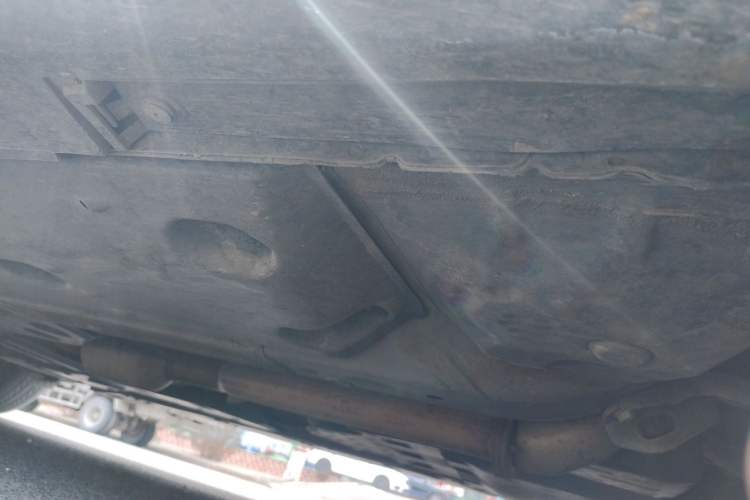Used Hongqi H7 2018 2.0T Elite Edition Chassis Front Right